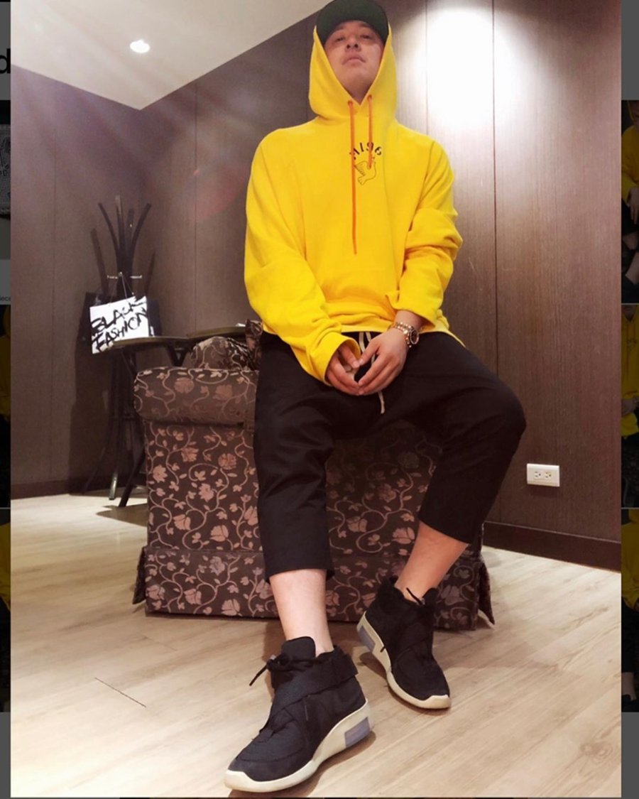 Air Jordan 1,AJ1,Vans 《新说唱》的 Rapper 场下更会穿!每年必看的「潮流指南」来了! Air Jordan 1,AJ1,Vans 《新说唱》的 Rapper 场下更会穿!每年必看的「潮流指南」来了!