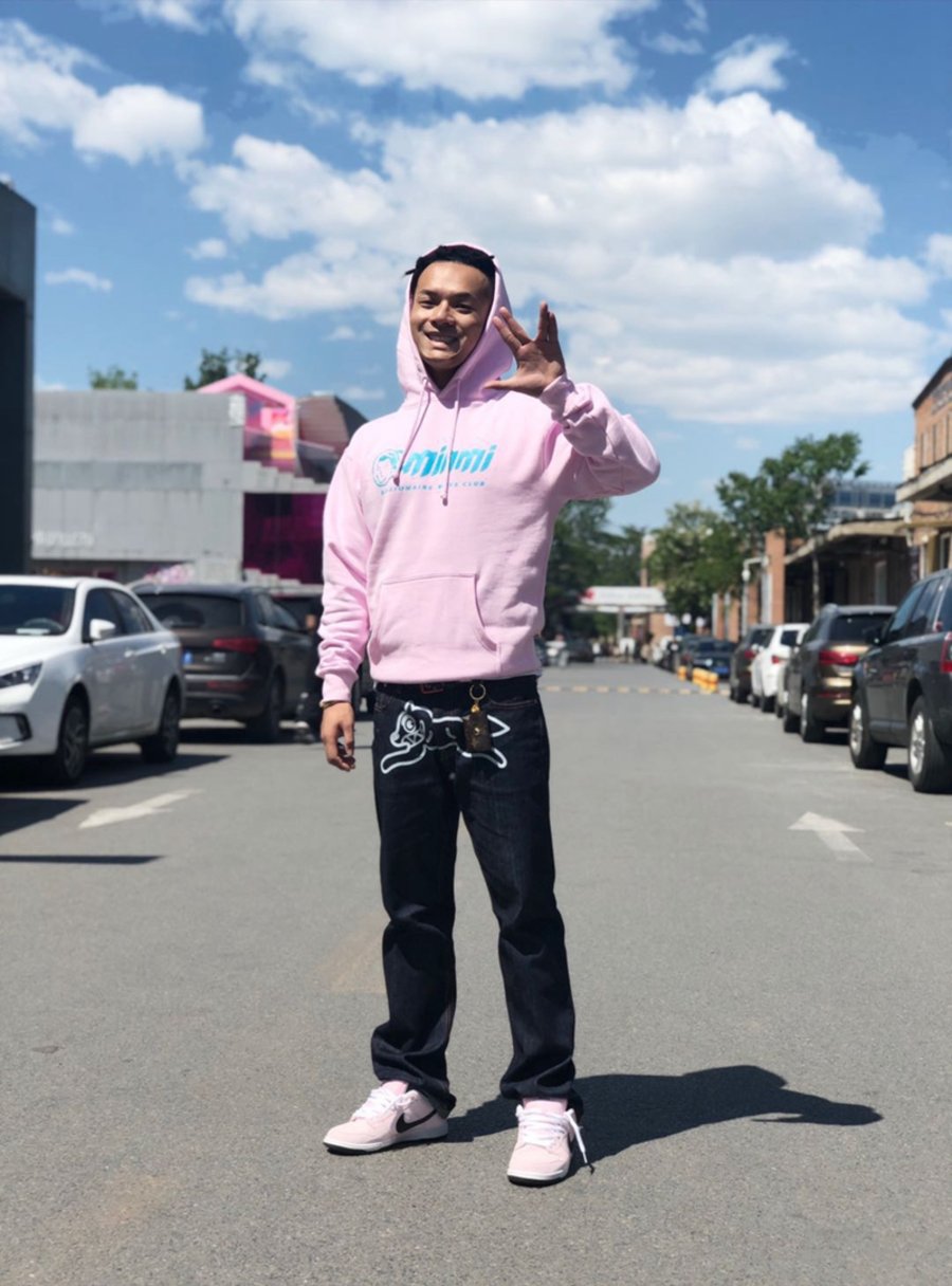Air Jordan 1,AJ1,Vans 《新说唱》的 Rapper 场下更会穿!每年必看的「潮流指南」来了! Air Jordan 1,AJ1,Vans 《新说唱》的 Rapper 场下更会穿!每年必看的「潮流指南」来了!