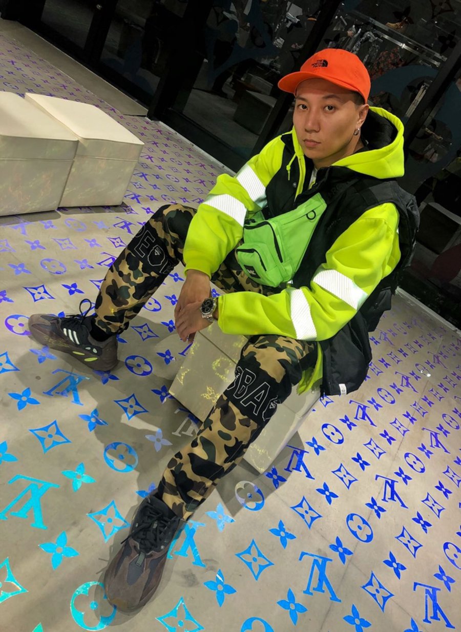 Air Jordan 1,AJ1,Vans 《新说唱》的 Rapper 场下更会穿!每年必看的「潮流指南」来了! Air Jordan 1,AJ1,Vans 《新说唱》的 Rapper 场下更会穿!每年必看的「潮流指南」来了!