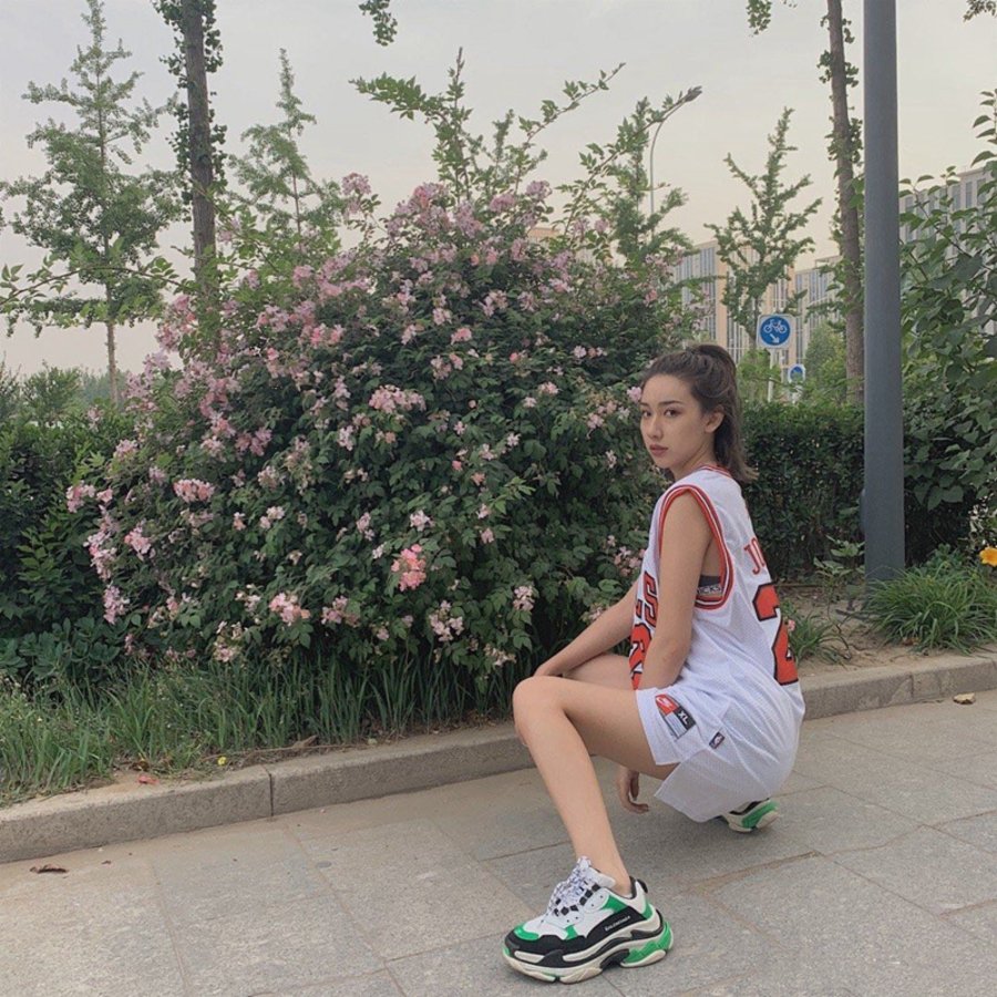 Air Jordan 1,AJ1,Vans 《新说唱》的 Rapper 场下更会穿!每年必看的「潮流指南」来了! Air Jordan 1,AJ1,Vans 《新说唱》的 Rapper 场下更会穿!每年必看的「潮流指南」来了!
