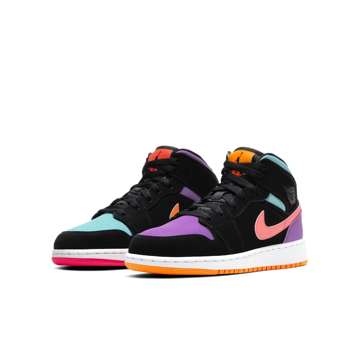 Air Jordan 1 Mid,AJ1,  多彩鸳鸯拼接！全新配色 Air Jordan 1 Mid 首度曝光！