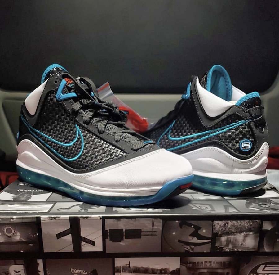 Nike,LeBron 7,CU5133-100,发售  元年鞋盒回归！LeBron 7 实物首次曝光，本月底发售