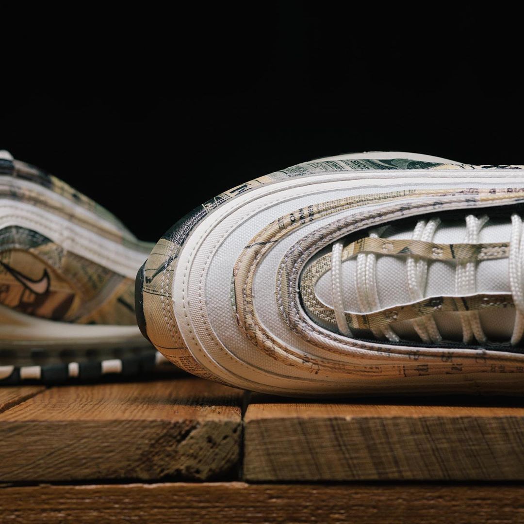 Air Max 97,Nike,921826-108 这份报纸你能穿!全新配色 Air Max 97 现已发售! Air Max 97,Nike,921826-108 这份报纸你能穿!全新配色 Air Max 97 现已发售!