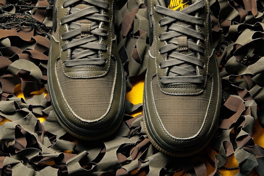 Air Force 1,Nike,发售  Air Force 1 又有军事风新配色！拼接鞋面格外抢眼！