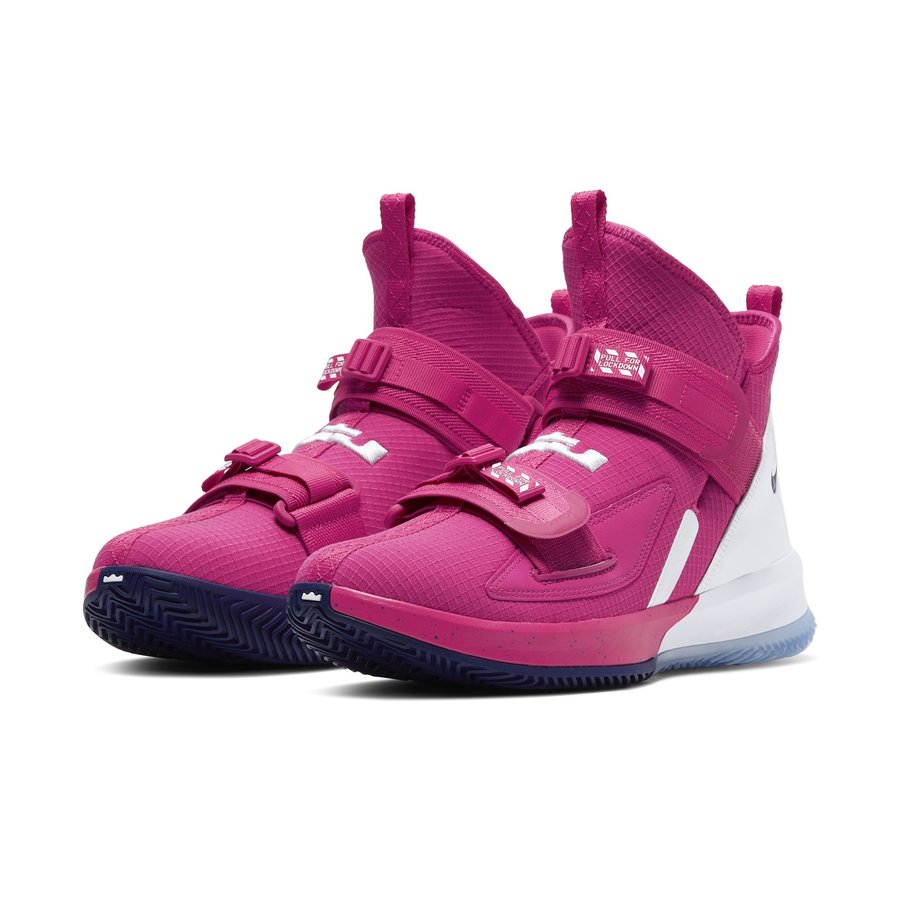 Nike,LeBron Soldier 13,Nike Zo  标志性粉色装扮！两款 Nike 抗乳腺癌新品官图释出