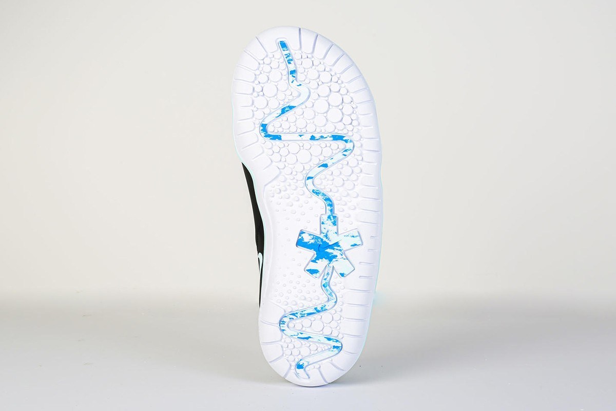 Nike,Air Zoom Pulse,发售  另类慈善球鞋官图释出！Air Zoom Pulse 下月初发售！