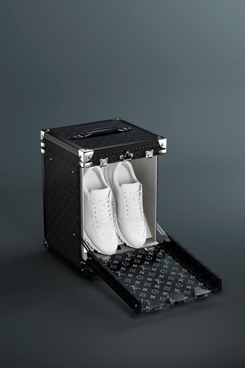 LV,Louis Vuitton  奢华皮革 + 标志性 Logo！LV 也要卖鞋盒了！土豪玩家必备！
