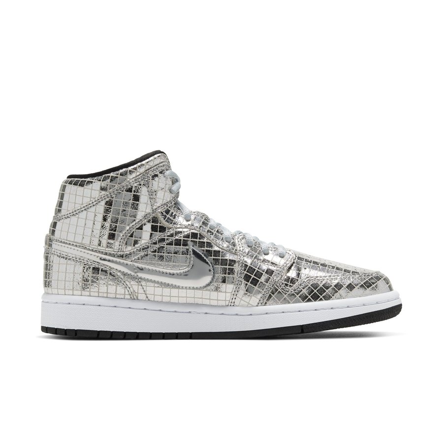 Air Jordan 1,Mid,AJ1 最闪亮的灯球!全新 Air Jordan 1 Mid “Disco Ball” 明年登场! Air Jordan 1,Mid,AJ1 最闪亮的灯球!全新 Air Jordan 1 Mid “Disco Ball” 明年登场!