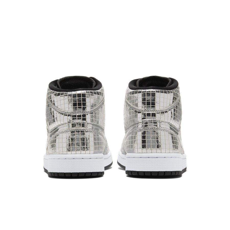 Air Jordan 1,Mid,AJ1 最闪亮的灯球!全新 Air Jordan 1 Mid “Disco Ball” 明年登场! Air Jordan 1,Mid,AJ1 最闪亮的灯球!全新 Air Jordan 1 Mid “Disco Ball” 明年登场!