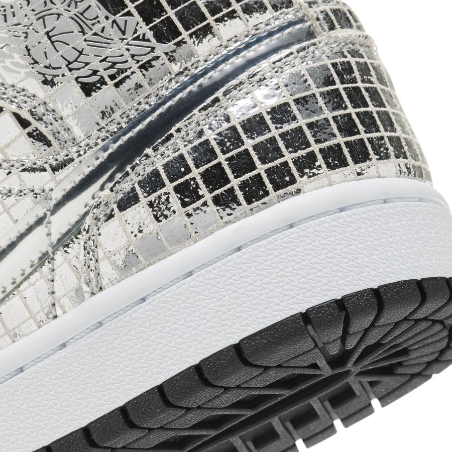 Air Jordan 1,Mid,AJ1 最闪亮的灯球!全新 Air Jordan 1 Mid “Disco Ball” 明年登场! Air Jordan 1,Mid,AJ1 最闪亮的灯球!全新 Air Jordan 1 Mid “Disco Ball” 明年登场!