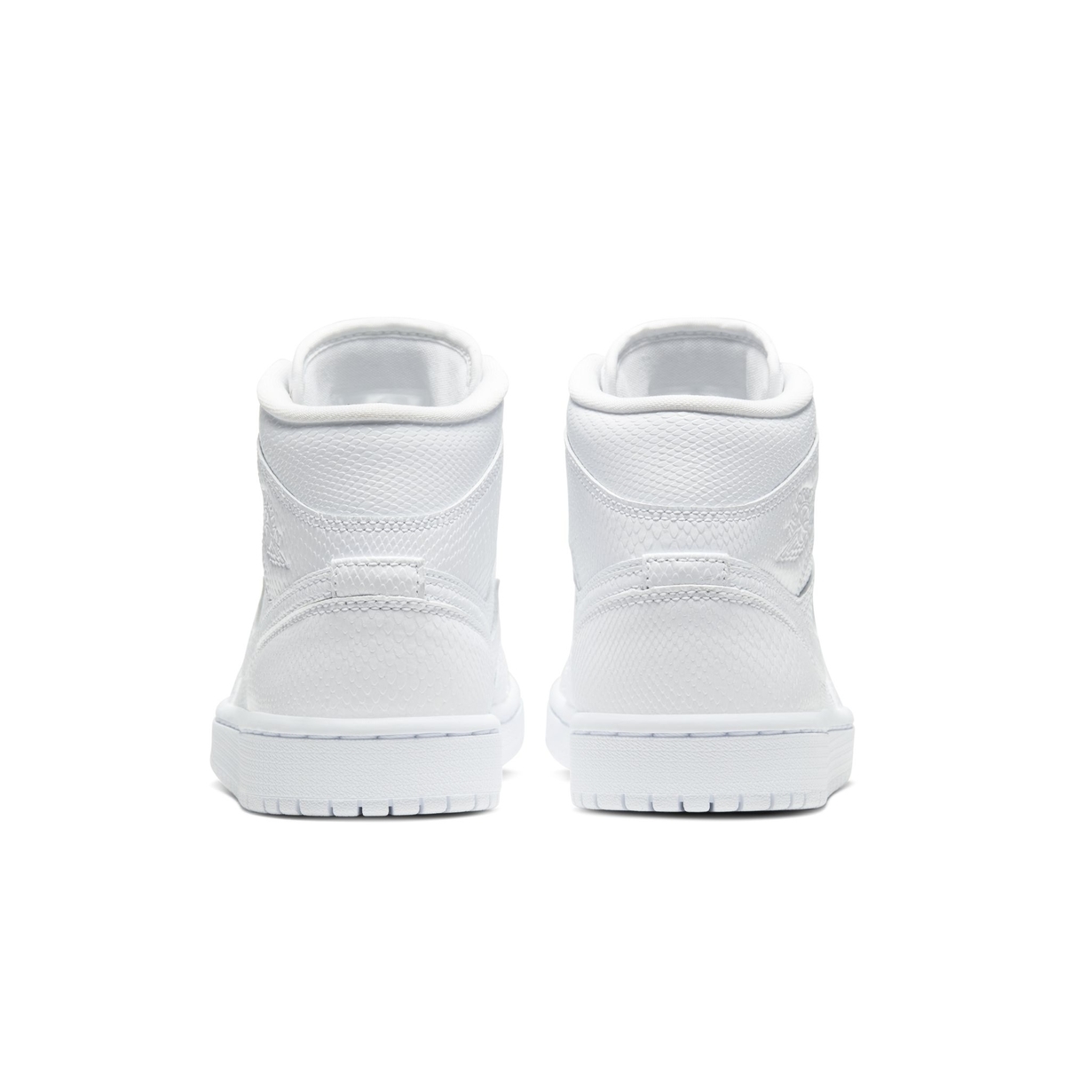 Air Jordan 1 Mid,AJ1 Mid,发售 蛇纹 Air Jordan 1 Mid 官图释出!黑白双煞看着太野了! Air Jordan 1 Mid,AJ1 Mid,发售 蛇纹 Air Jordan 1 Mid 官图释出!黑白双煞看着太野了!