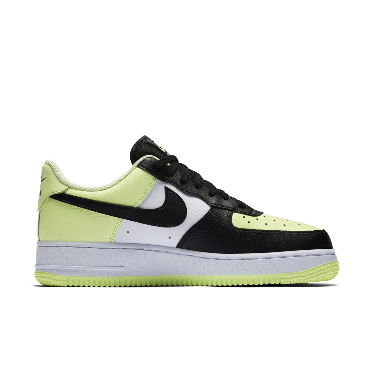 Nike,Air Force 1 Low,WMNS  亮眼苹果绿色！这双全新配色 Air Force 1 你打几分？