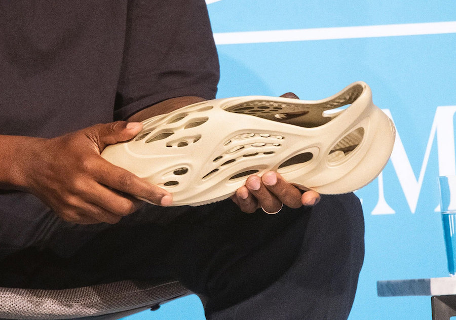 Yeezy Foam Runner,  A$AP Ferg 上脚未市售 Yeezy 洞洞鞋！网友：国内啥时候发？！