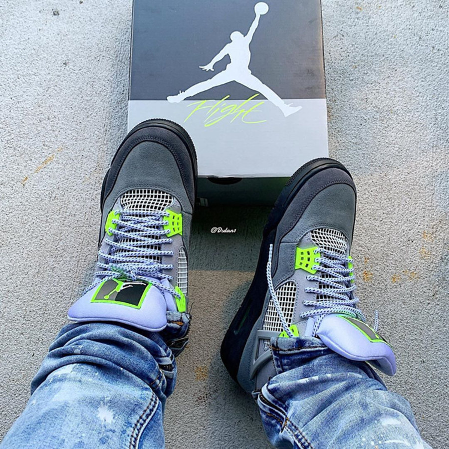 aj4 neon