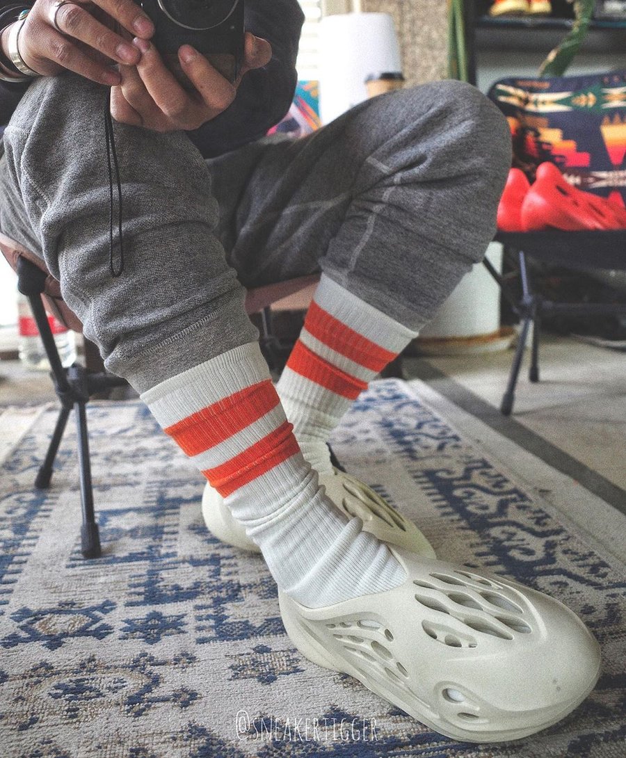Nike,adidas,Air Jordan 1,Yeezy 现在抄底这 15 款球鞋超划算!除了李佳琦带货的 Nike 销量王,还有... 现在抄底这 15 款球鞋超划算!除了李佳琦带货的 Nike 销量王,还有...
