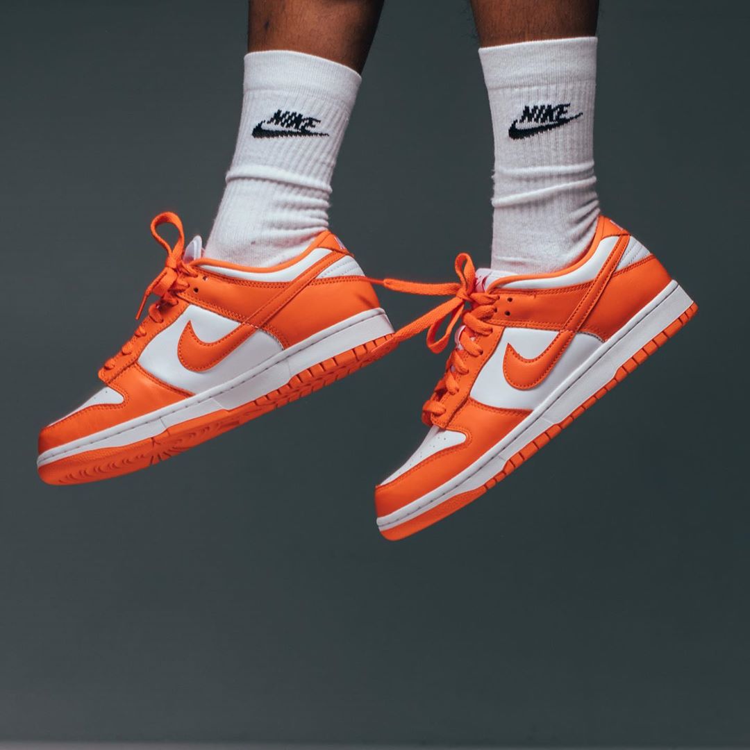 Nike,adidas,Air Jordan 1,Yeezy 现在抄底这 15 款球鞋超划算!除了李佳琦带货的 Nike 销量王,还有... 现在抄底这 15 款球鞋超划算!除了李佳琦带货的 Nike 销量王,还有...