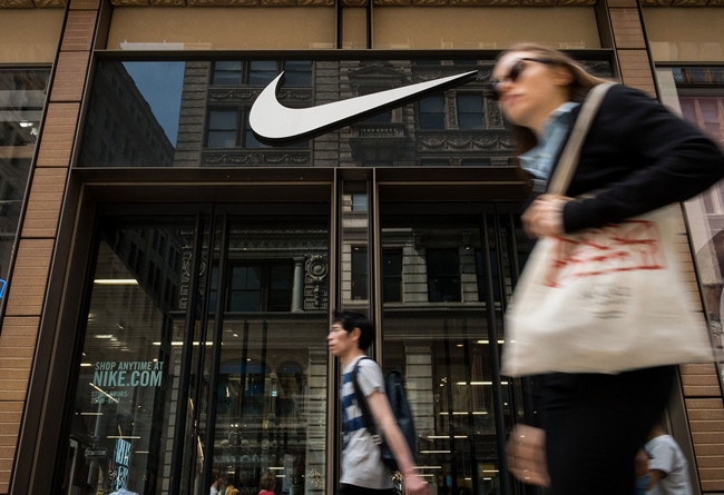 Nike  龙头品牌也扛不住了！Nike 亏损 7.9 亿美元！CEO 宣布将裁员
