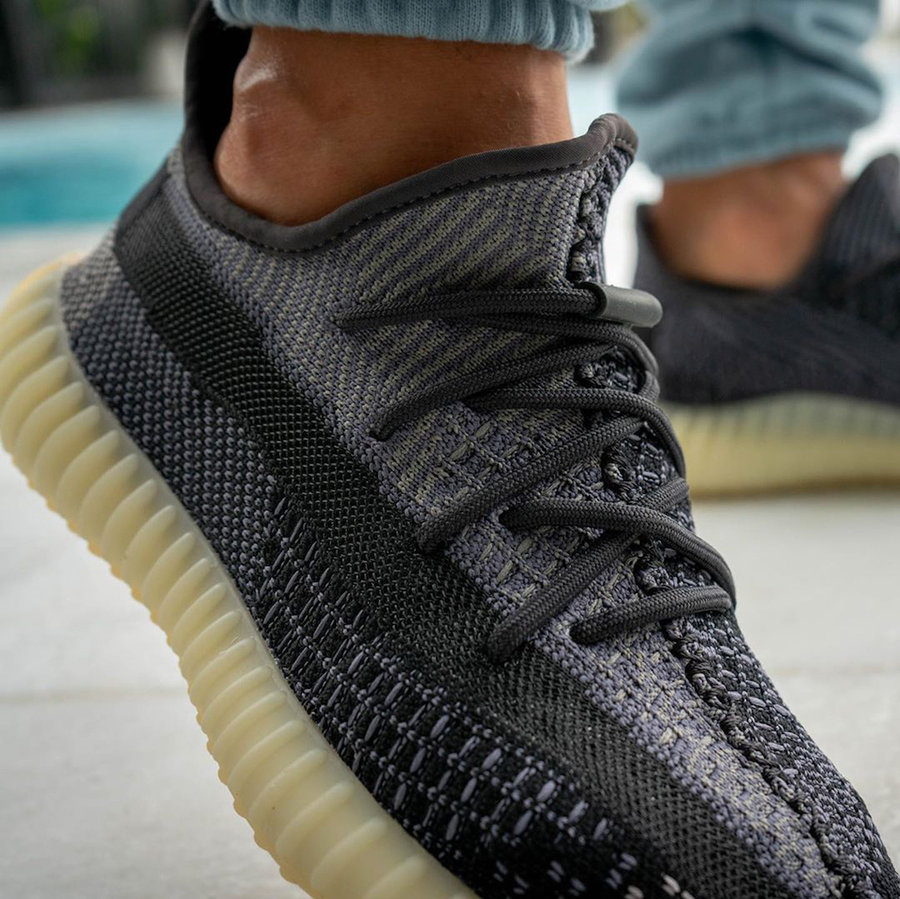 yeezy350v2这个新设计你喜欢吗奥利奥配色下月发售