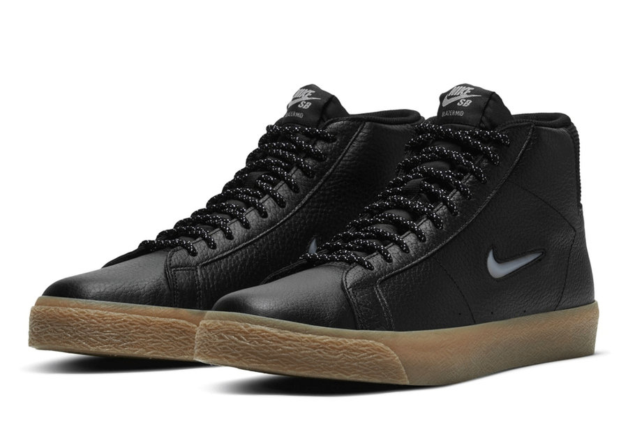 Nike,Blazer Mid,发售  Blazer Mid 脚感升级！黑生胶配色官图释出