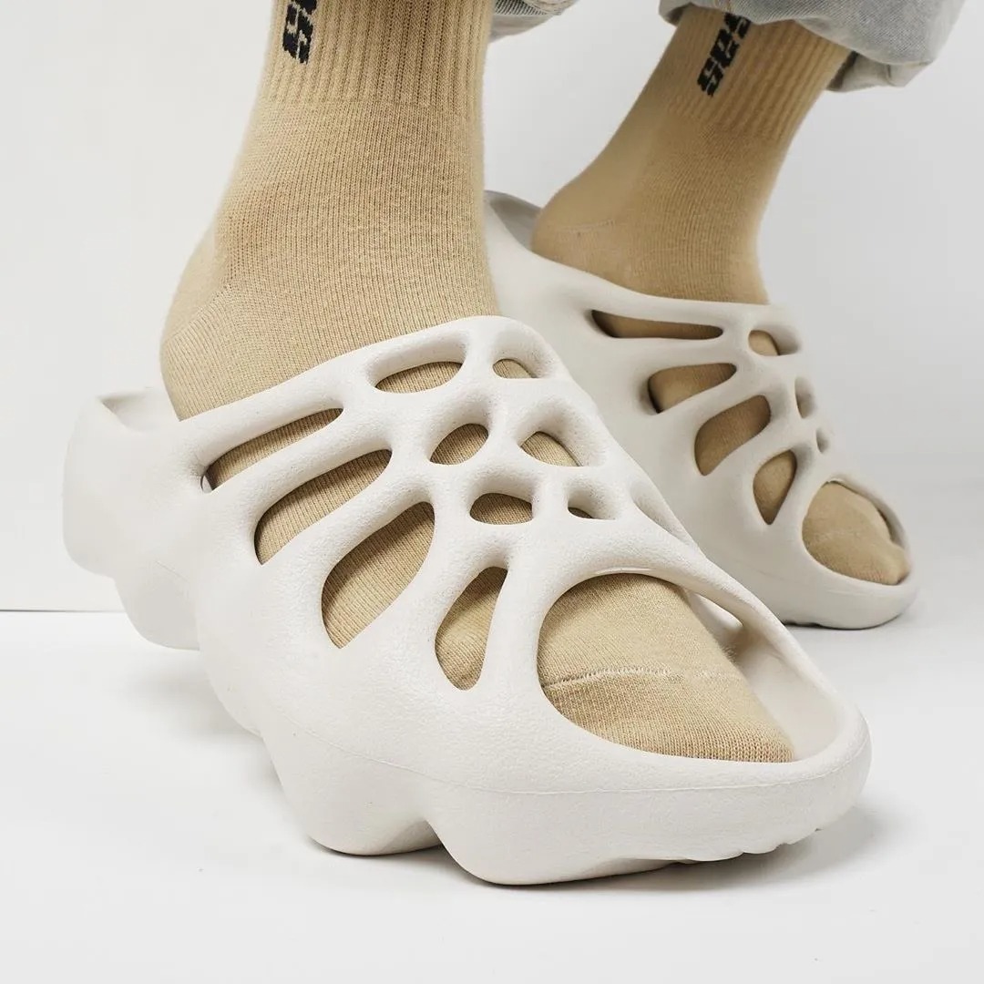 yeezy 450 retail price