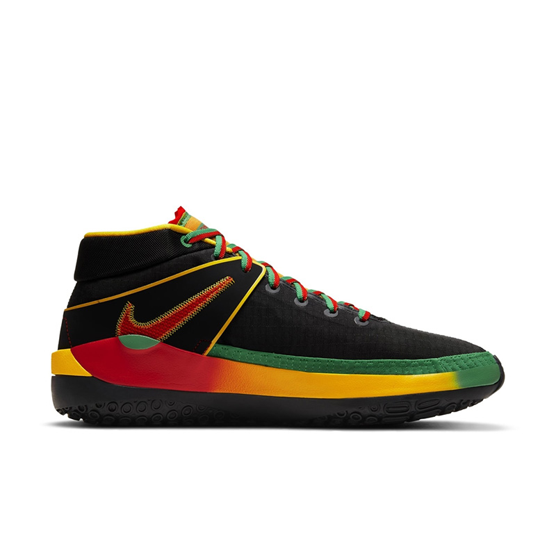 Nike,KD13  KD13 新品曝光！你觉得是圣诞主题，还是牙买加配色？