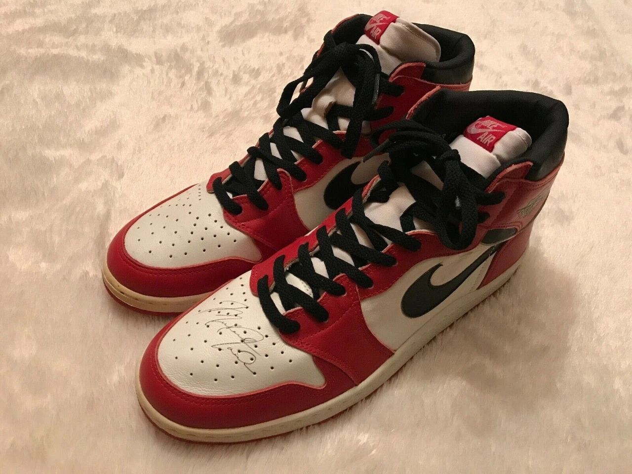 michael jordan aj1