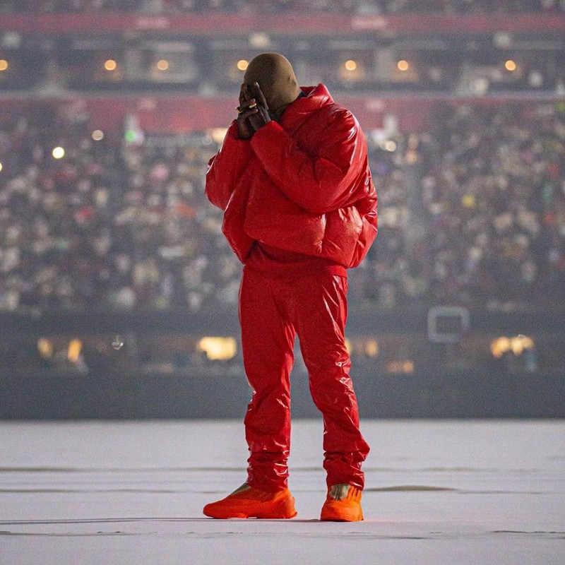Kanye,Yeezy 1020  Kanye 丝袜套头模仿《阿基拉》！Yeezy 新鞋型完整曝光！