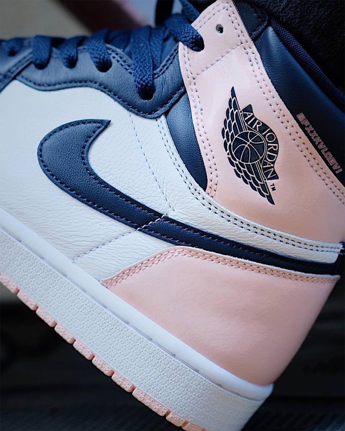 aj1 atmosphere grey
