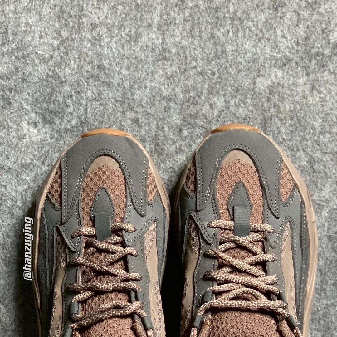 adidas,yeezy 700 v2,mauve  又出新配色!yeezy 700 v2 实物图曝光!