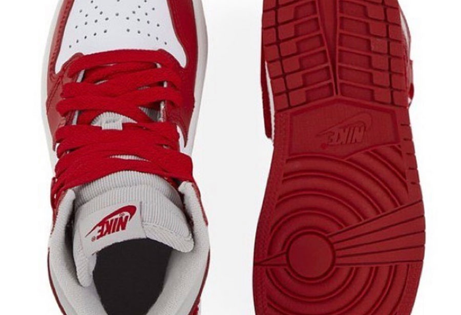 Nike,DJ4891-061,Air Jordan 1 H  灯芯绒加持！全新配色 Air Jordan 1 实物曝光！