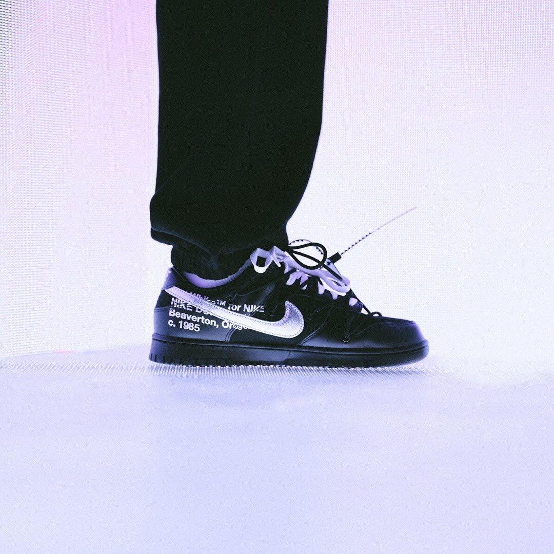 Nike,Air Jordan  今年十双最贵球鞋！除了闪电倒钩还有两双破万！没想到这双 AF1 能上榜！