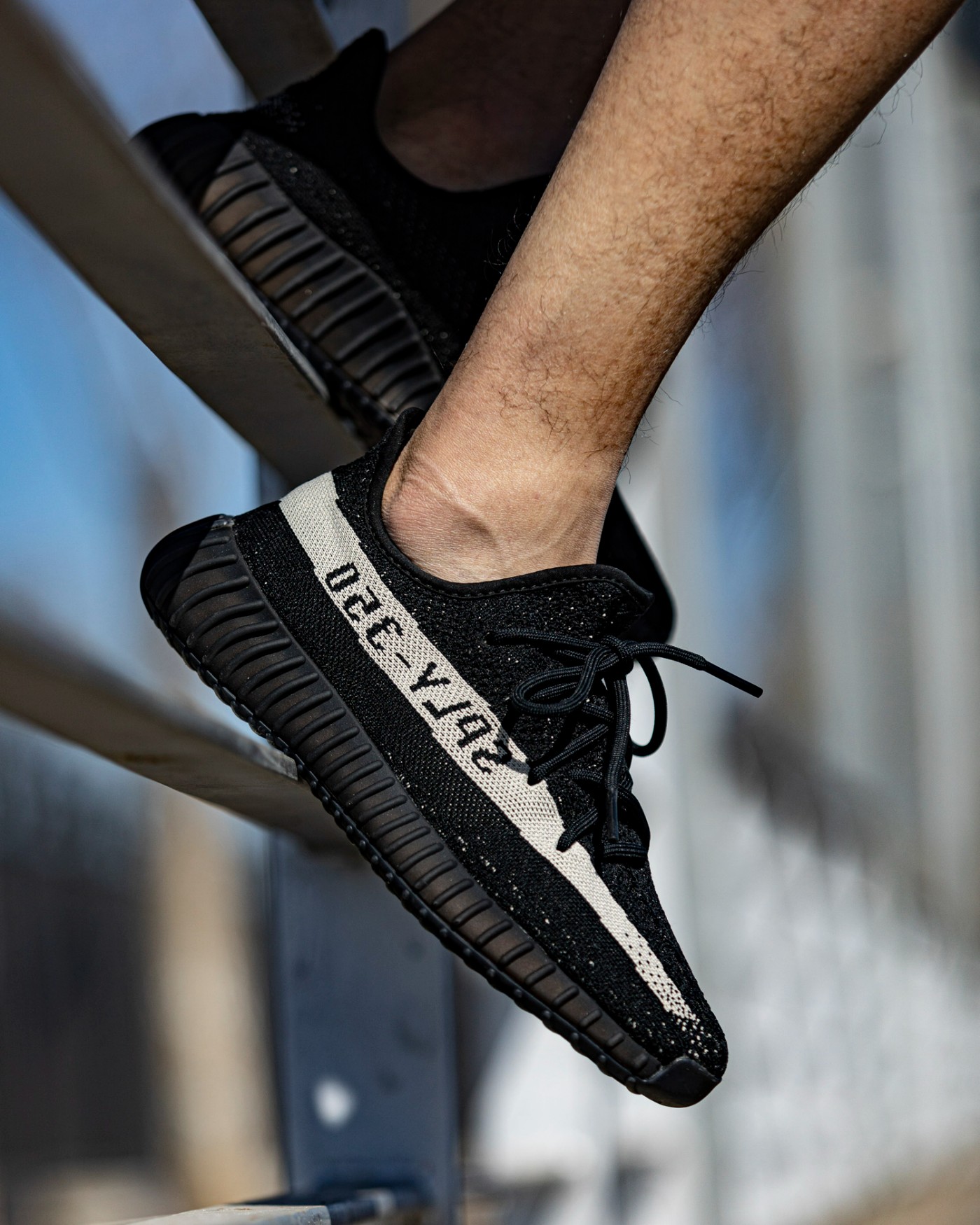 yeezy boost 350 v2,core black,  等了六年才补货!