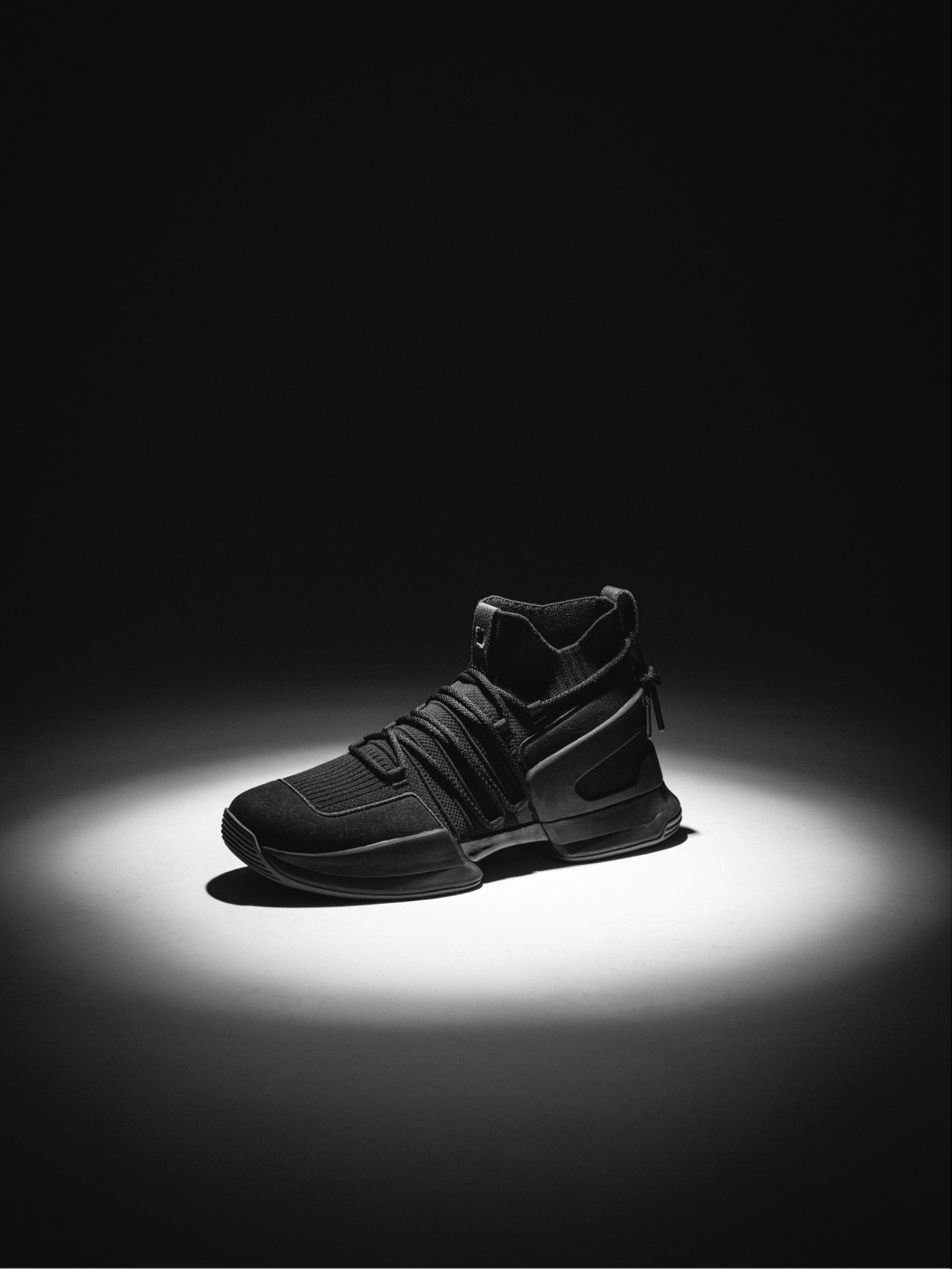 EQUALIZER,发售  黑武士配色质感绝了！「艹牌」限定系列新鞋刚刚上架！