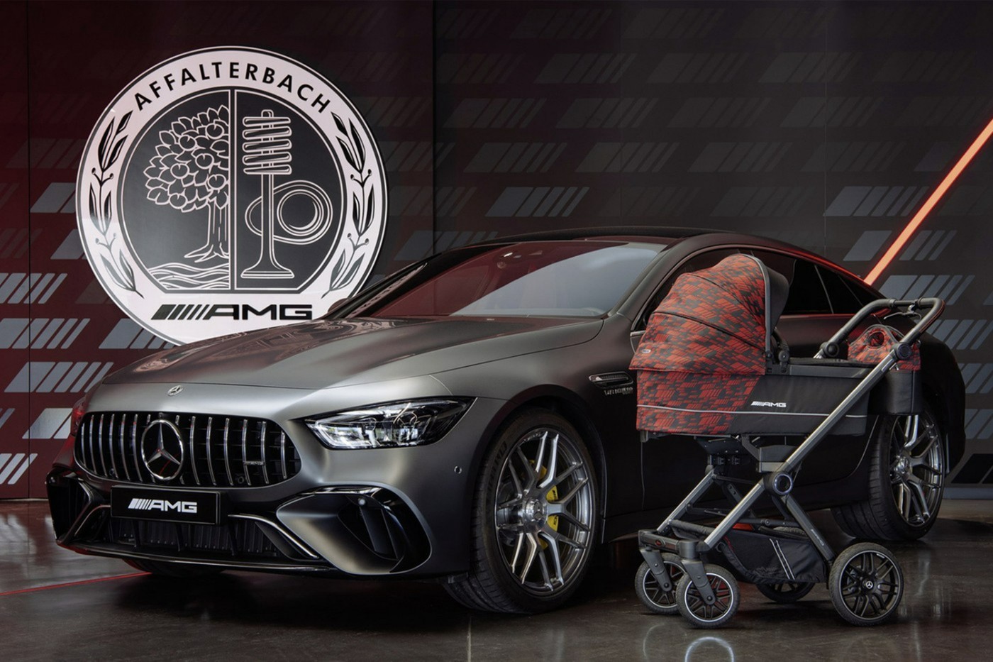 Mercedes-AMG GT,奔驰,婴儿车  奔驰婴儿车正式发布！网友：这才是真赢在起跑线了…