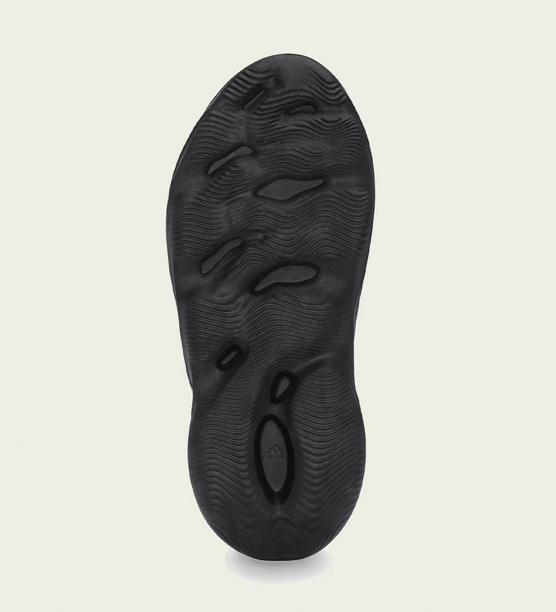 HP8739,Yeezy洞洞鞋,Yeezy Foam Run 夏日绝配!黑武士 Yeezy 洞洞鞋终于来了!速登记! HP8739,Yeezy洞洞鞋,Yeezy Foam Run 夏日绝配!黑武士 Yeezy 洞洞鞋终于来了!速登记!