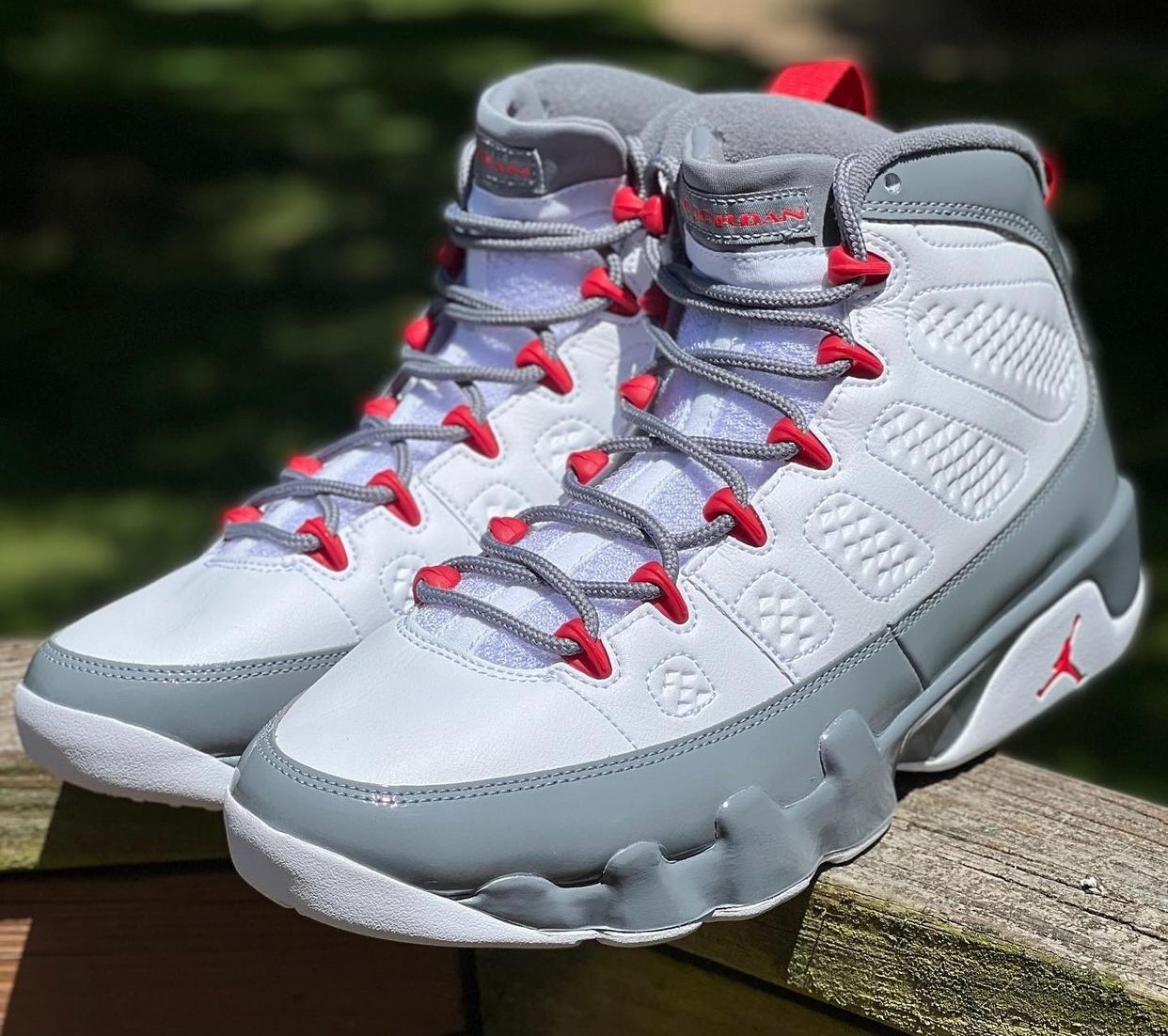 发售价格:$200 美元发售日期:11 月 5 日货号:ct8019-162air jordan 9