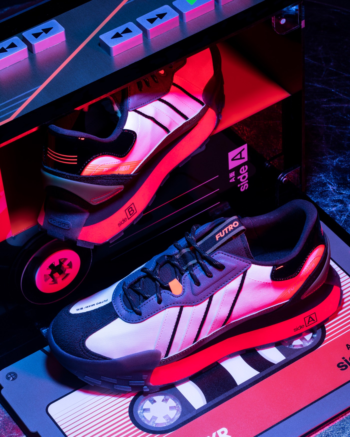 adidas neo,adidas,发售,Futro Mix  阿迪最近开挂了吧！黑马一双接一双！全新「磁带鞋」给我看呆了！