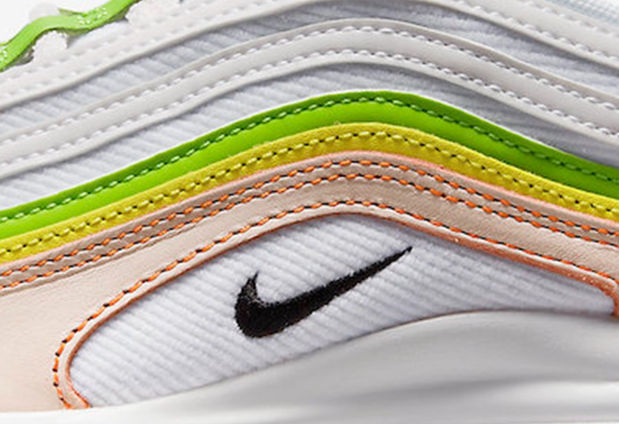 Nike,Air Max 97,FD0870-100  又一双灯芯绒 Air Max 97 来了！彩色线条真清爽！