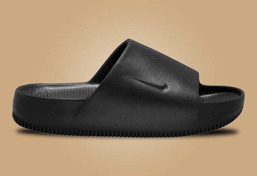 Nike,Calm Slide   Nike 新拖鞋实物曝光！网友：撞脸 Yeezy！