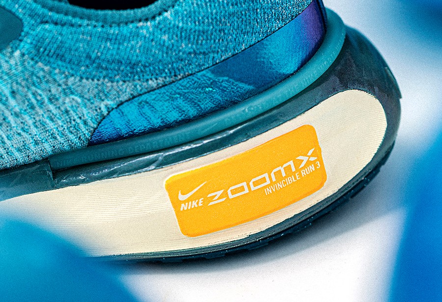 Nike,Invincible 3,ZoomX  耐克「顶级缓震」新鞋抢先开箱！超厚全掌 ZoomX 上脚太爽了！