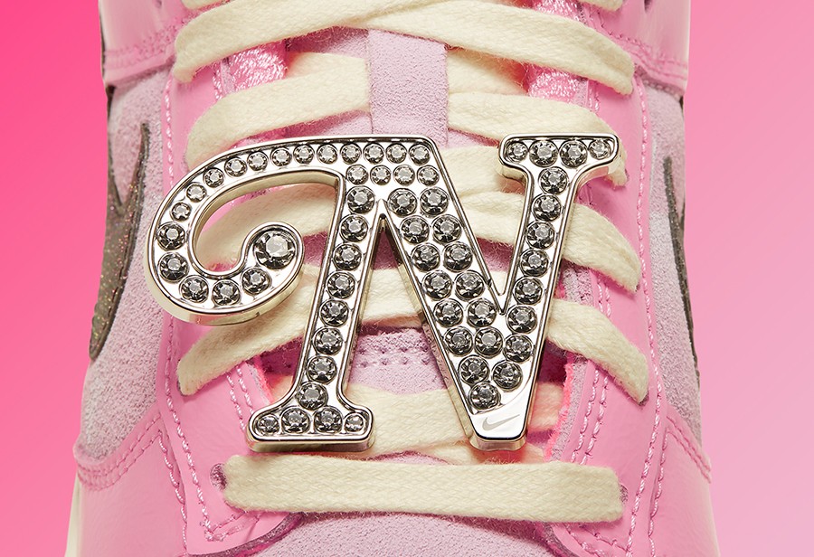 Nike,Dunk Low,Barbie,FN8927-62   女鞋头的终极梦想！「芭比」Dunk 看着真奢华！