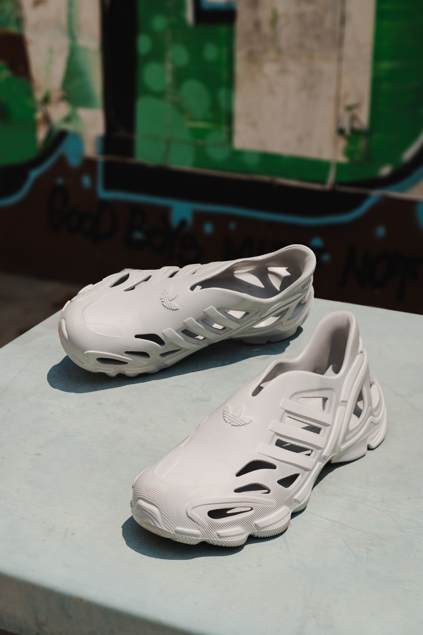 adidas Originals,adiFOM SUPERN  阿迪「新洞洞鞋」即将登场！这颜值你打几分？
