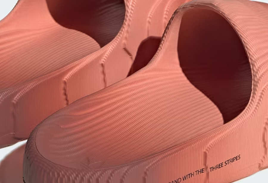 adidas,ADILETTE 22  终于有新花样了！阿迪 3D 拖鞋「渐变系列」上架！
