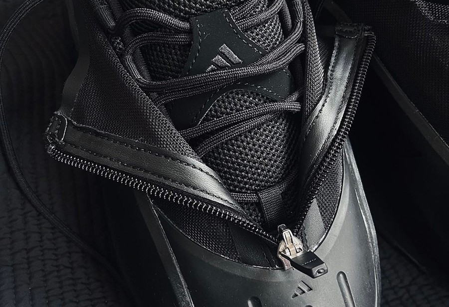 adidas,Crazy IIInfinity,IE7689  Crazy IIInfinity 新配色下月登场！还是「黑武士」装扮！