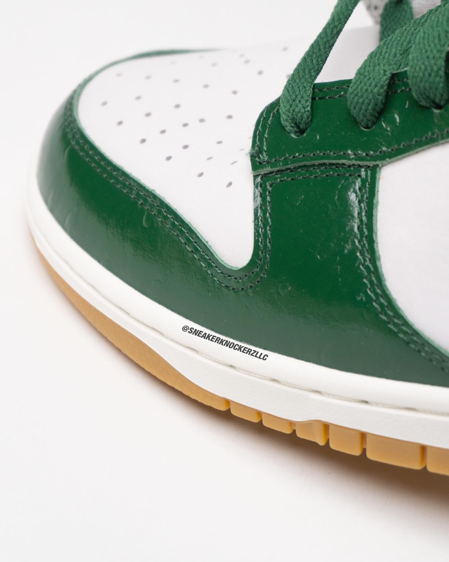 Nike Dunk Low LX,Gorge Green 质感不俗!全新 Nike Dunk Low 实物曝光! Nike Dunk Low LX,Gorge Green 质感不俗!全新 Nike Dunk Low 实物曝光!