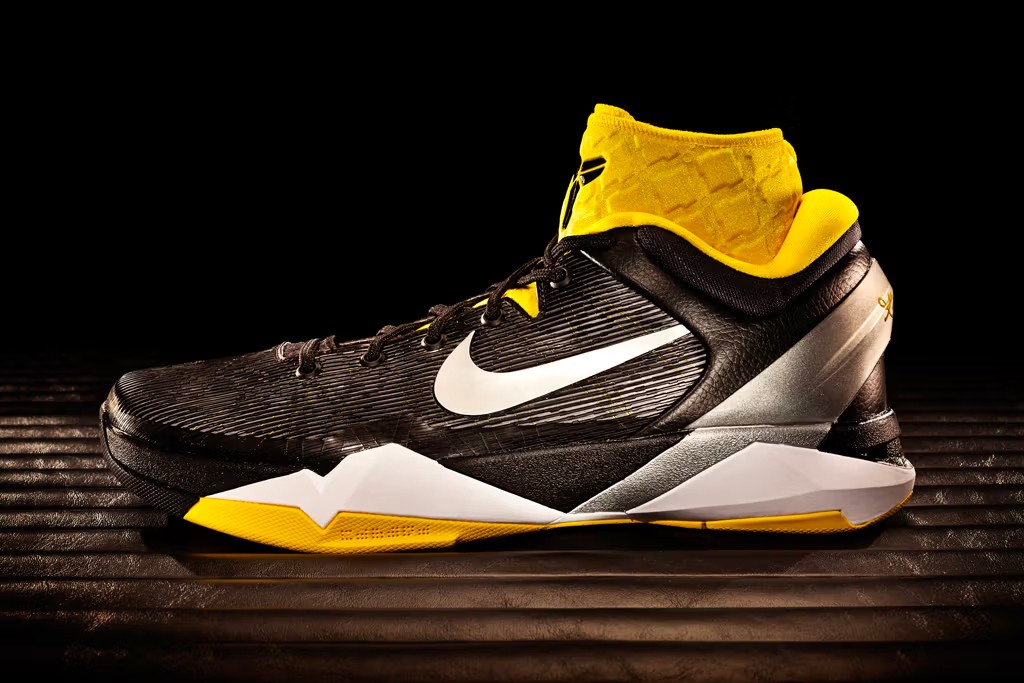 Nike,Kobe 7,ZK7,科比 7 这才是最想要的「科比战靴」!Nike 确定不会复刻?网友:求求了! Nike,Kobe 7,ZK7,科比 7 这才是最想要的「科比战靴」!Nike 确定不会复刻?网友:求求了!