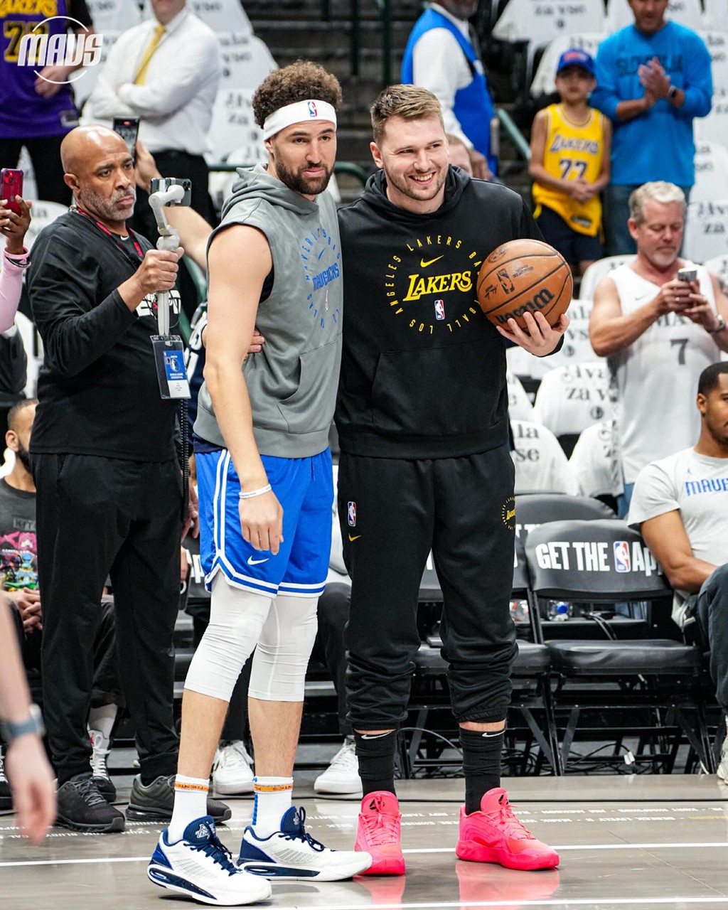 NBA,詹姆斯,德罗赞,东契奇,库里,UA,Nike,Air NBA 上脚合集!东契奇重回达拉斯,瞬间泪目了… NBA,詹姆斯,德罗赞,东契奇,库里,UA,Nike,Air NBA 上脚合集!东契奇重回达拉斯,瞬间泪目了…