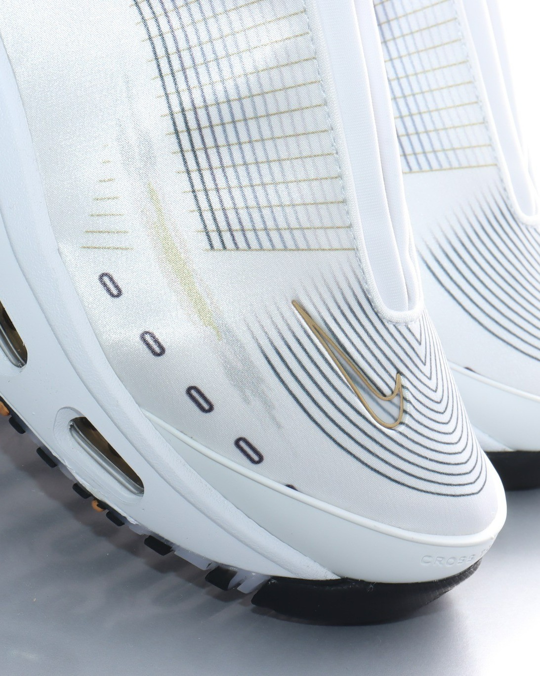 FZ2089-100,Air Max Craze,Nike Nike 经典鞋型回归!还迎来这个联名! FZ2089-100,Air Max Craze,Nike Nike 经典鞋型回归!还迎来这个联名!