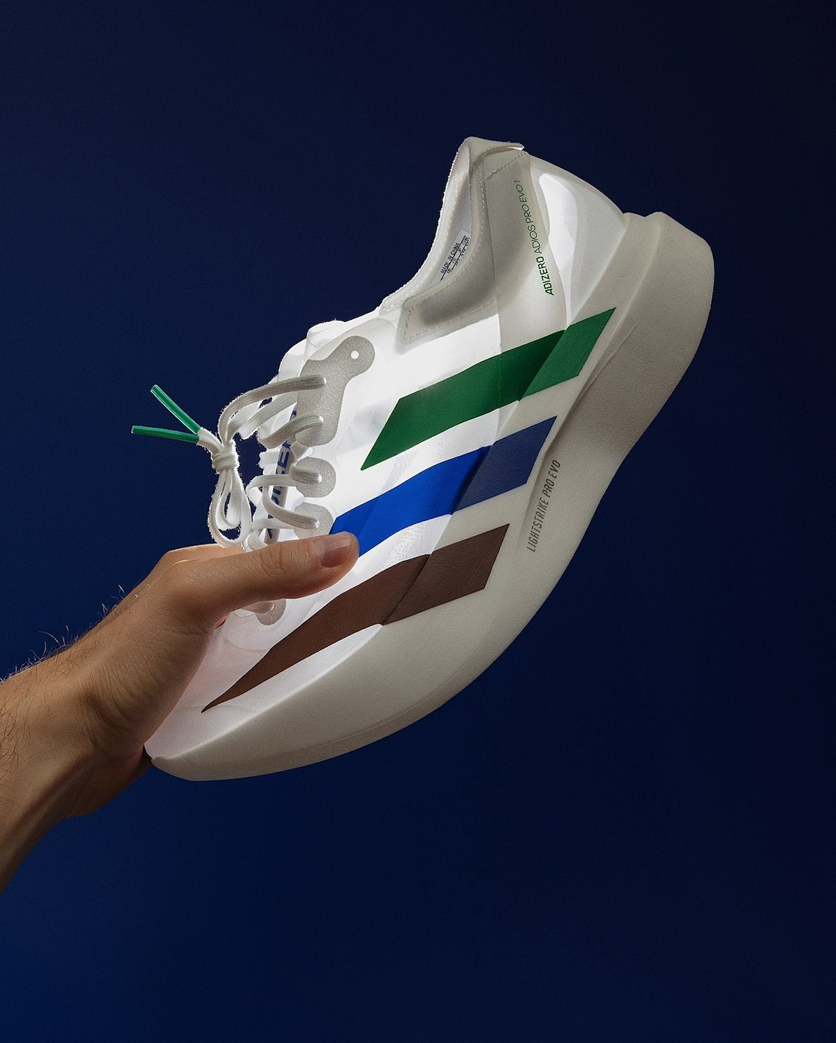 菲董,Pharrell Williams,adidas 菲董同款!阿迪破纪录神鞋又要发售了! 菲董,Pharrell Williams,adidas 菲董同款!阿迪破纪录神鞋又要发售了!