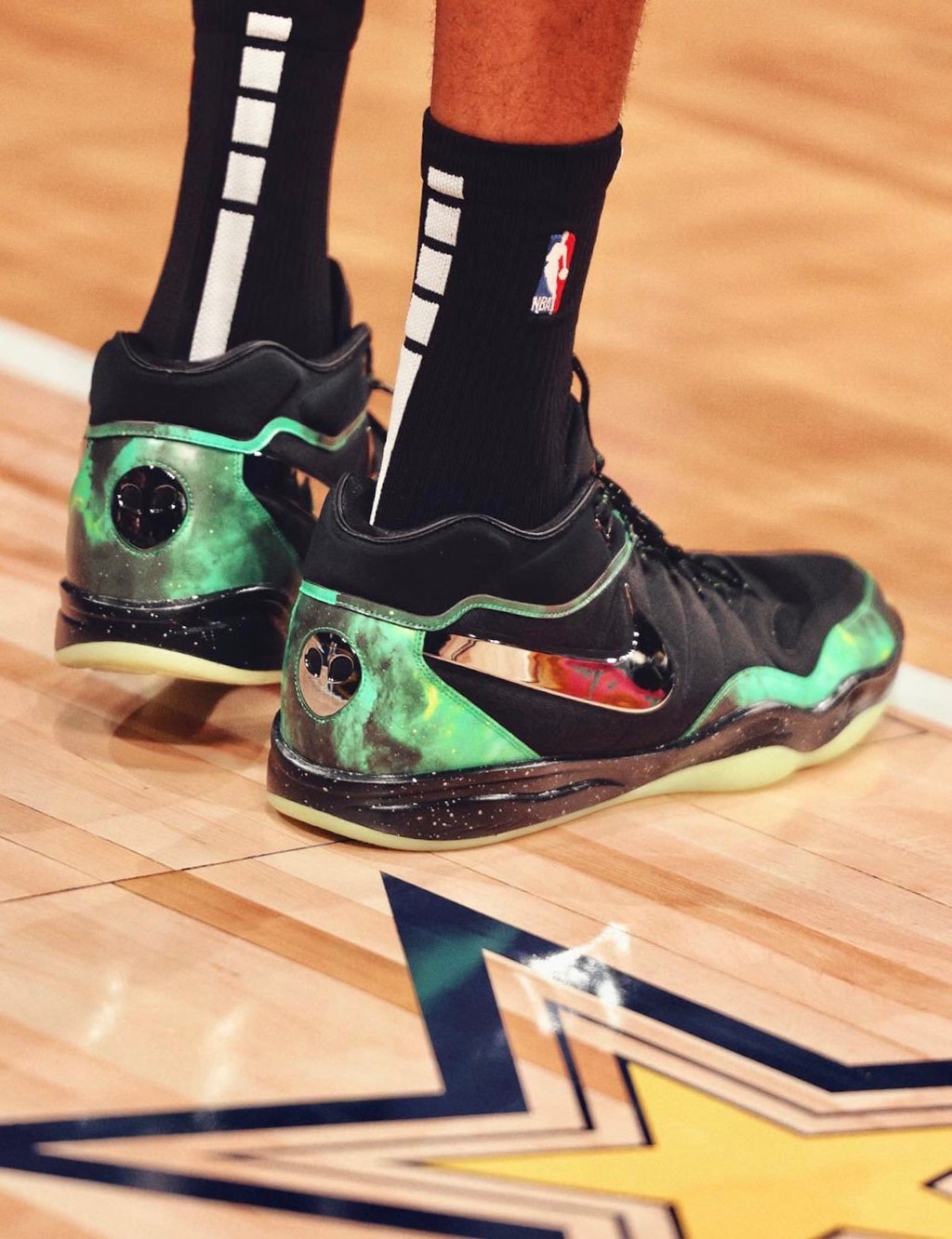 Nike,Logo,NBA Nike 为他推出个人 Logo!?意料之外…… Nike,Logo,NBA Nike 为他推出个人 Logo!?意料之外……